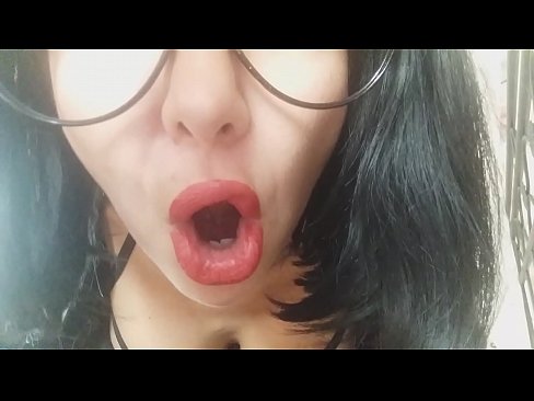❤️ Mieloji, tavo patėvis šiandien neleis tau eiti į mokyklą... Man tavęs per daug reikia... ❤️ Porno prie mūsų